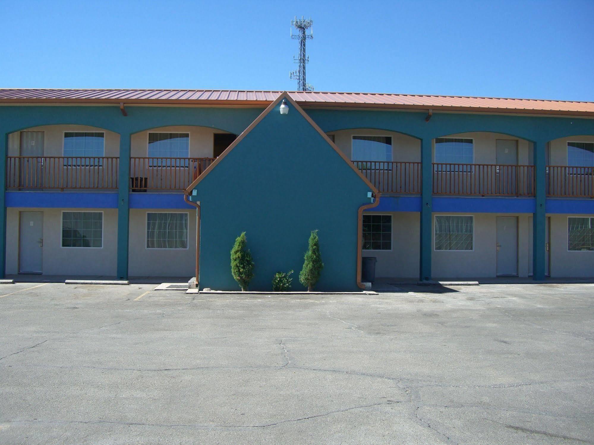 La Hacienda Inn Artesia Exteriör bild